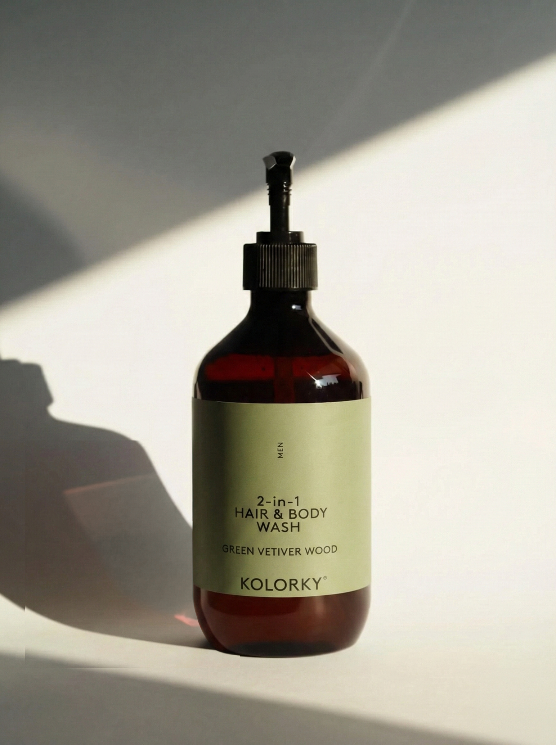 2-in-1 HAIR &amp; BODY WASH, Green, Vetiver Wood, 490 ml